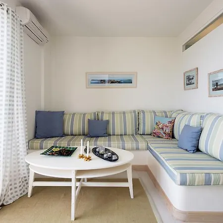Homes Corfu Γλυφάδα